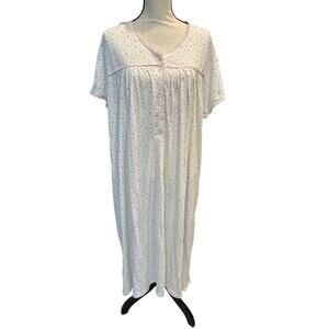 Women’s Ashley Taylor Plus Size Nightgown. Size 4X